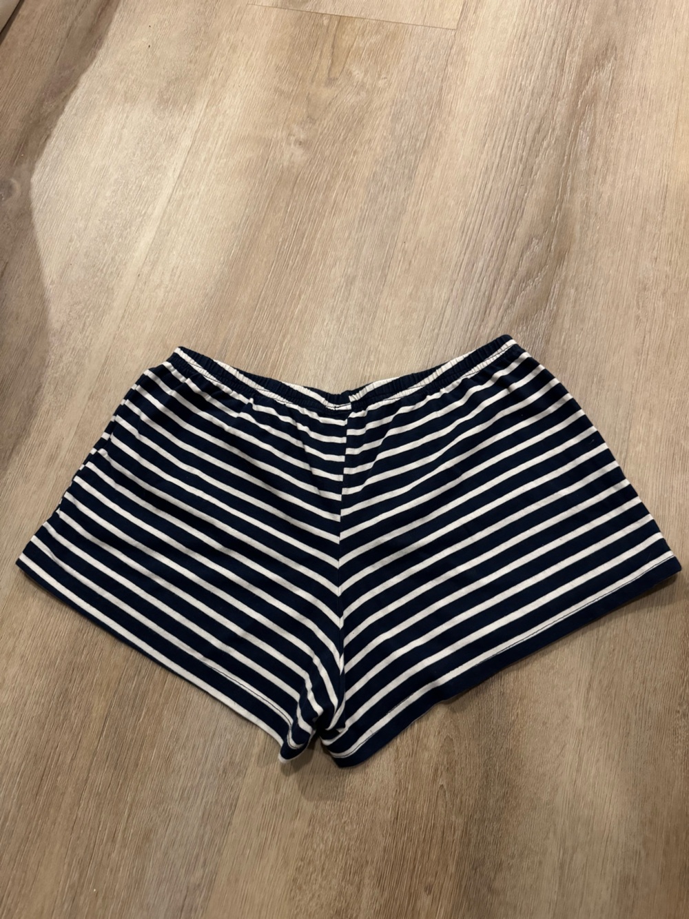 Brandy Melville Navy & White Striped Button-Front Shorts - Picture 3 of 3